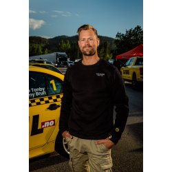 CREWNECK UNISEX SVART.