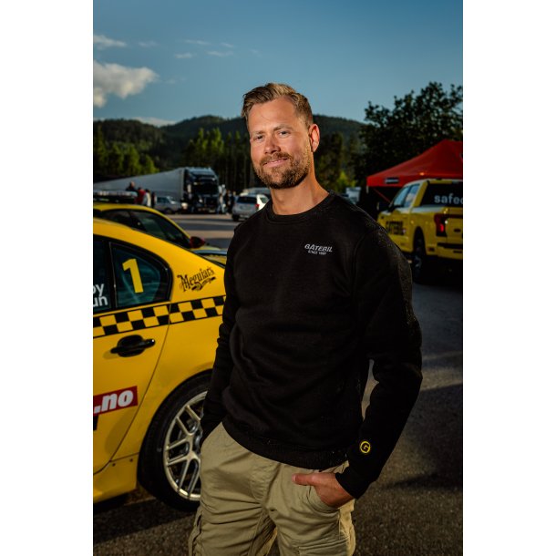 CREWNECK UNISEX SVART.